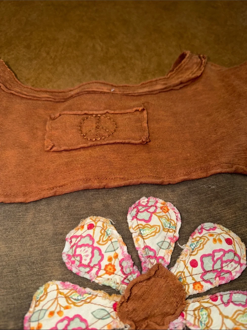 Blue Velvet Women's•OVERSIZED• Rust Floral Appliqué Short Sleeve Top 100% Cotton - Picture 9 of 10